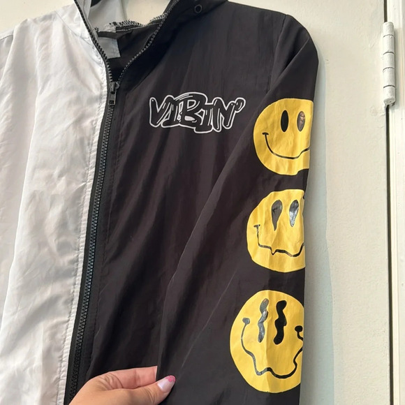 Orange Kiss Black and White Windbreaker Hooded Zip Up Smiley Face Size Small - Picture 3 of 7